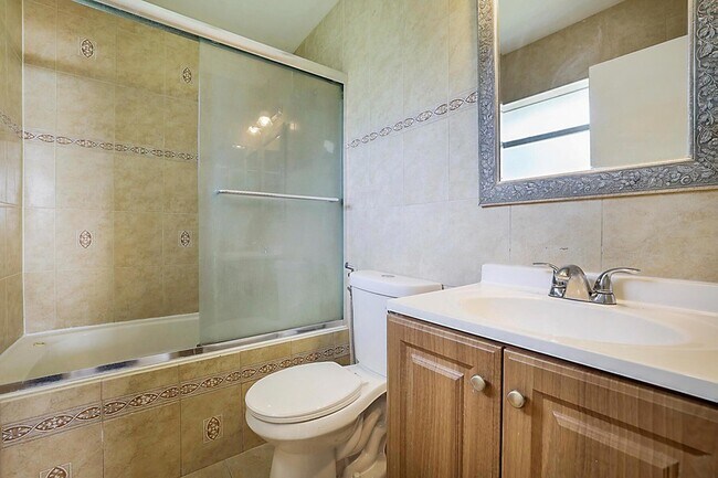 Building Photo - 2346 Caroma Ln