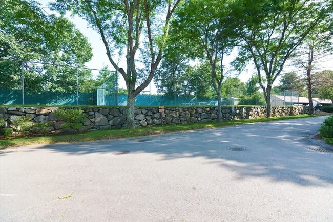 Building Photo - 25 Concord Greene