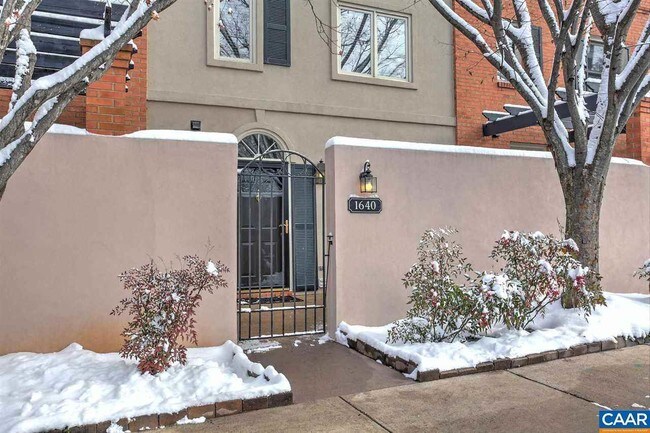 Primary Photo - 1640 Garden Ct