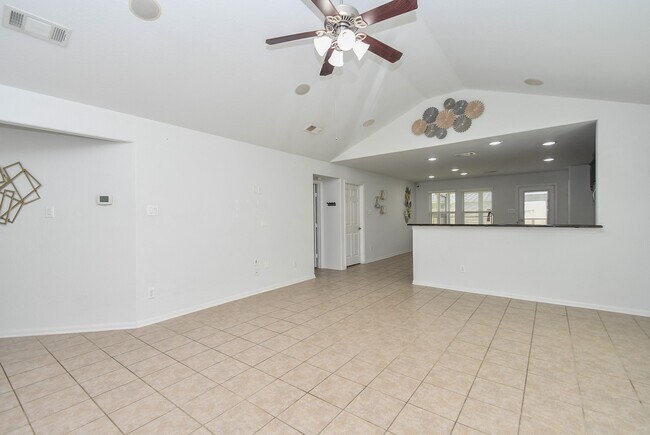 Building Photo - 18302 Mable Pond Ln