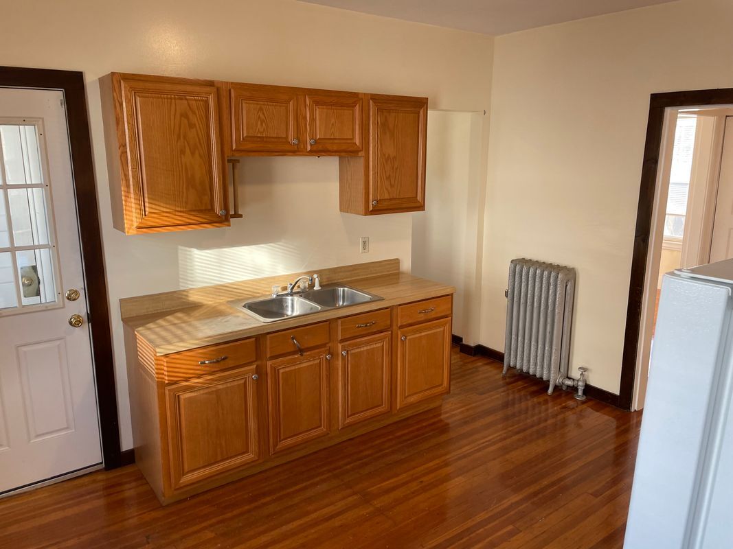 Building Photo - 16 Canby St
