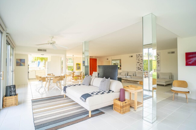 Building Photo - 75810 Altamira Dr