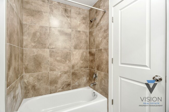 Building Photo - 726 S 1600 W