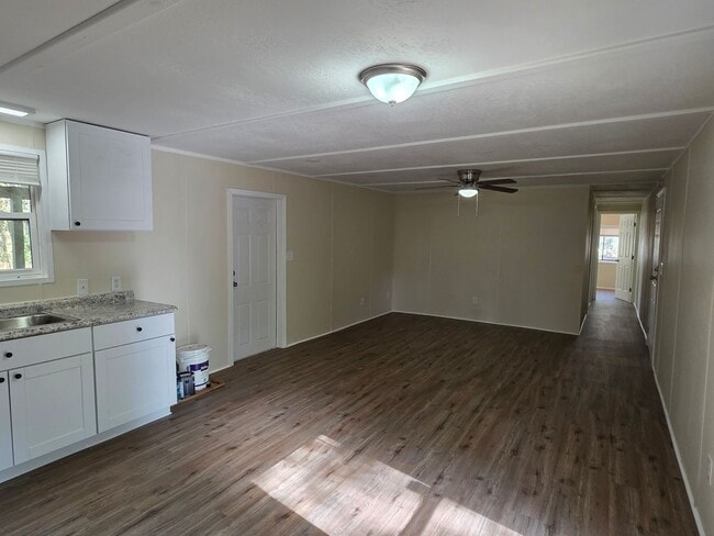 Building Photo - 6308 6th Ave