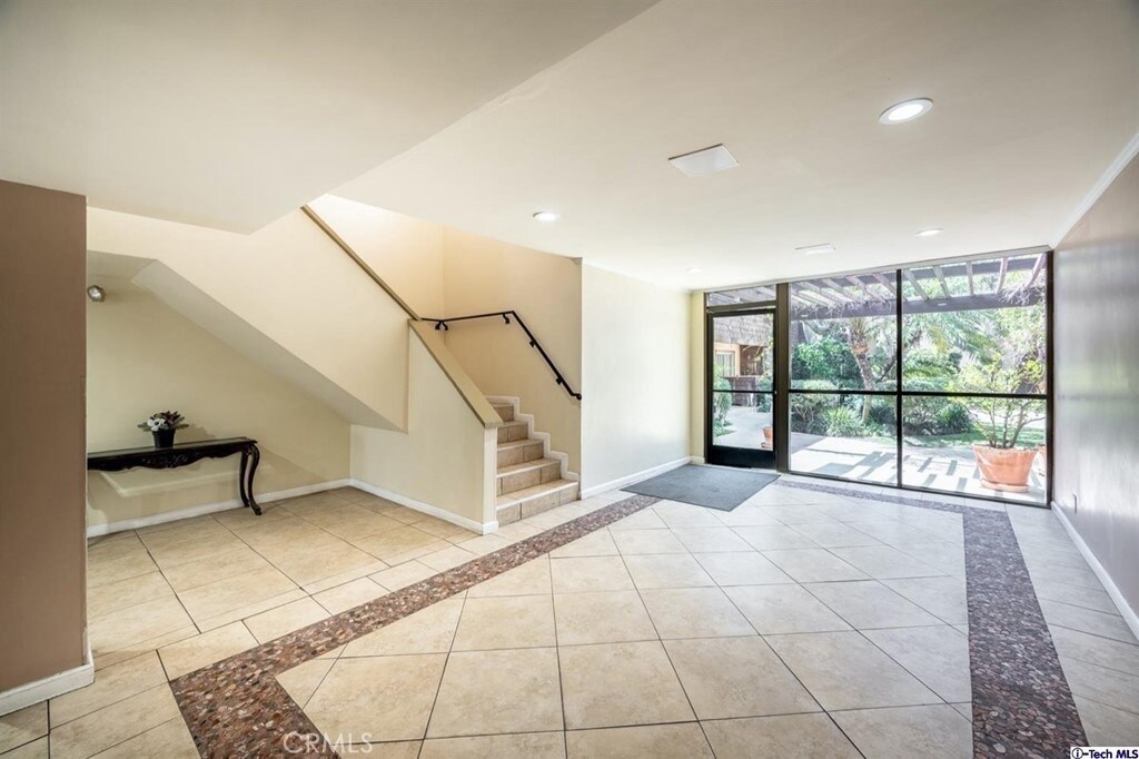 Building Photo - 5403 Newcastle Ave