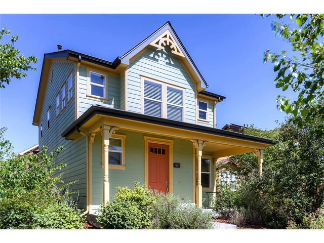 Primary Photo - 2 bedroom plus loft single family home in Central Park!