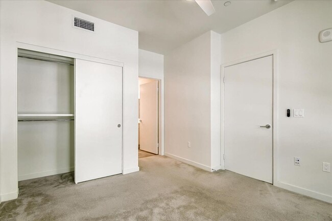 Building Photo - 12655 Bluff Creek Dr