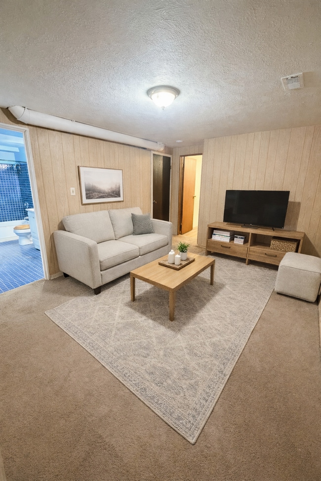 Building Photo - 2515 N Upriver Ct