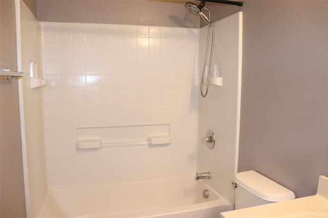 Building Photo - 2304 Heads And Tails Ln