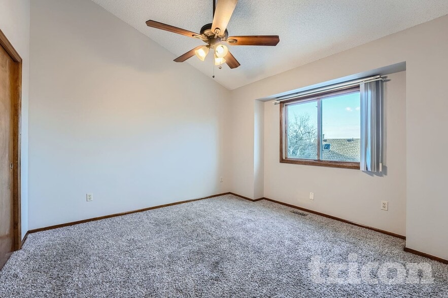 Building Photo - 3606 S Gibralter Cir