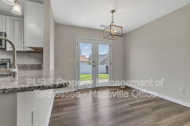Building Photo - 723 Holland Ridge Dr