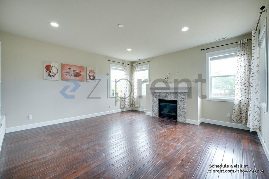 Building Photo - 22722 36th Dr SE