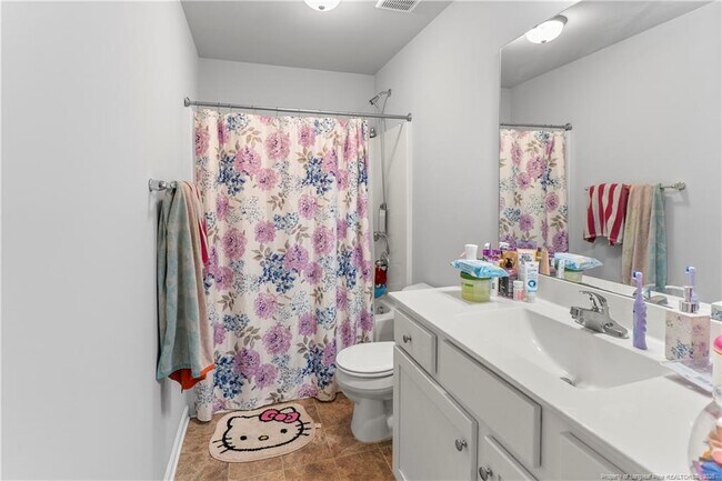 Building Photo - 140 Denning Farms Ln