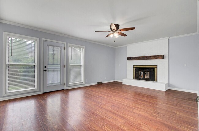 Building Photo - 8000 Eberly Ave