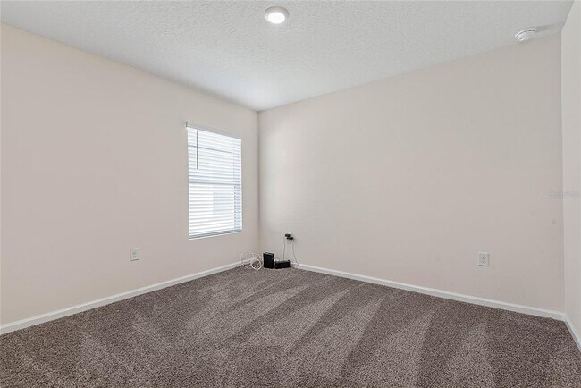 Building Photo - 657 Grand Reserve Dr