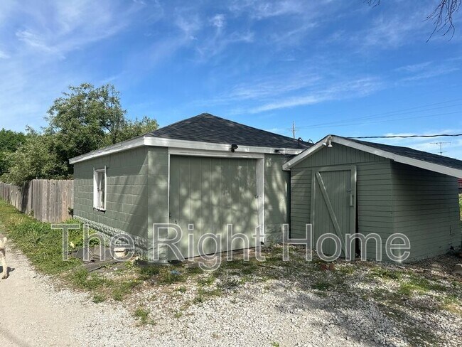 Building Photo - 4525 N 70th St