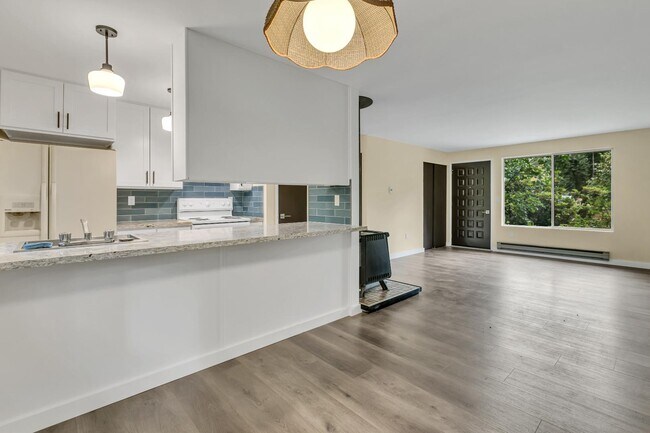 Building Photo - 4104 68th Ave NW