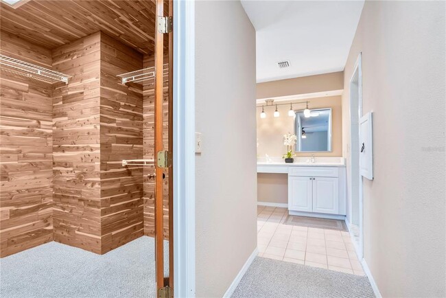 Building Photo - 8 Fernwood Trail