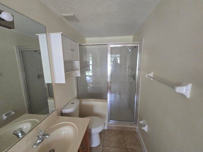 Building Photo - 8017 Murano Cir