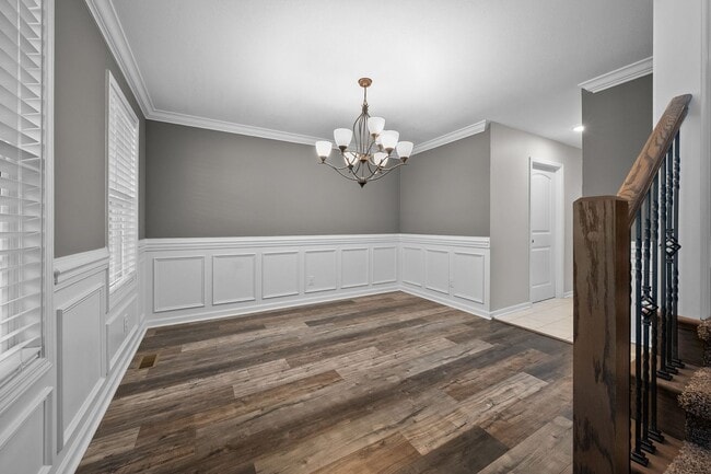 Building Photo - Pet Friendly Four Bedroom!