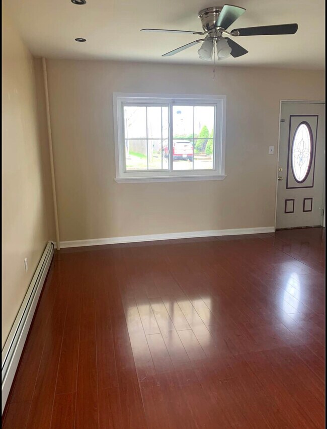 Living Room - 382 E Grove St