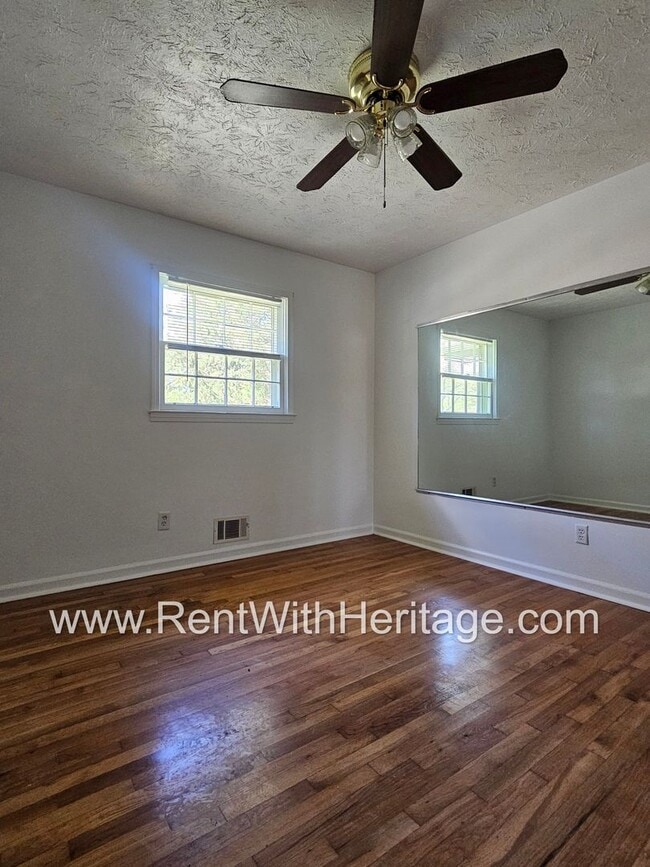 Building Photo - WOW! FANTASTIC RANCH TOTALLY UPDATED - LIKE BRAND NEW WITH ALL THE UPGRADES / ATTENTION TO DETAIL...