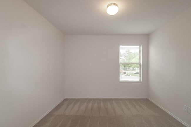 Building Photo - 809 Tabernash