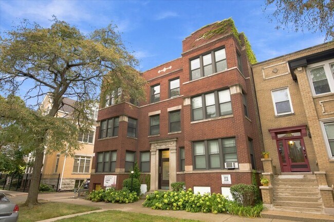 Building Photo - 5432 S Drexel Ave