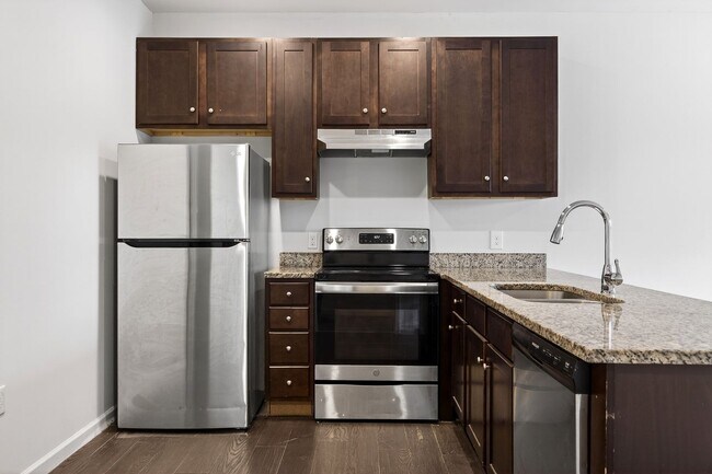 Building Photo - 4653 Fairfield Farm Rd NW