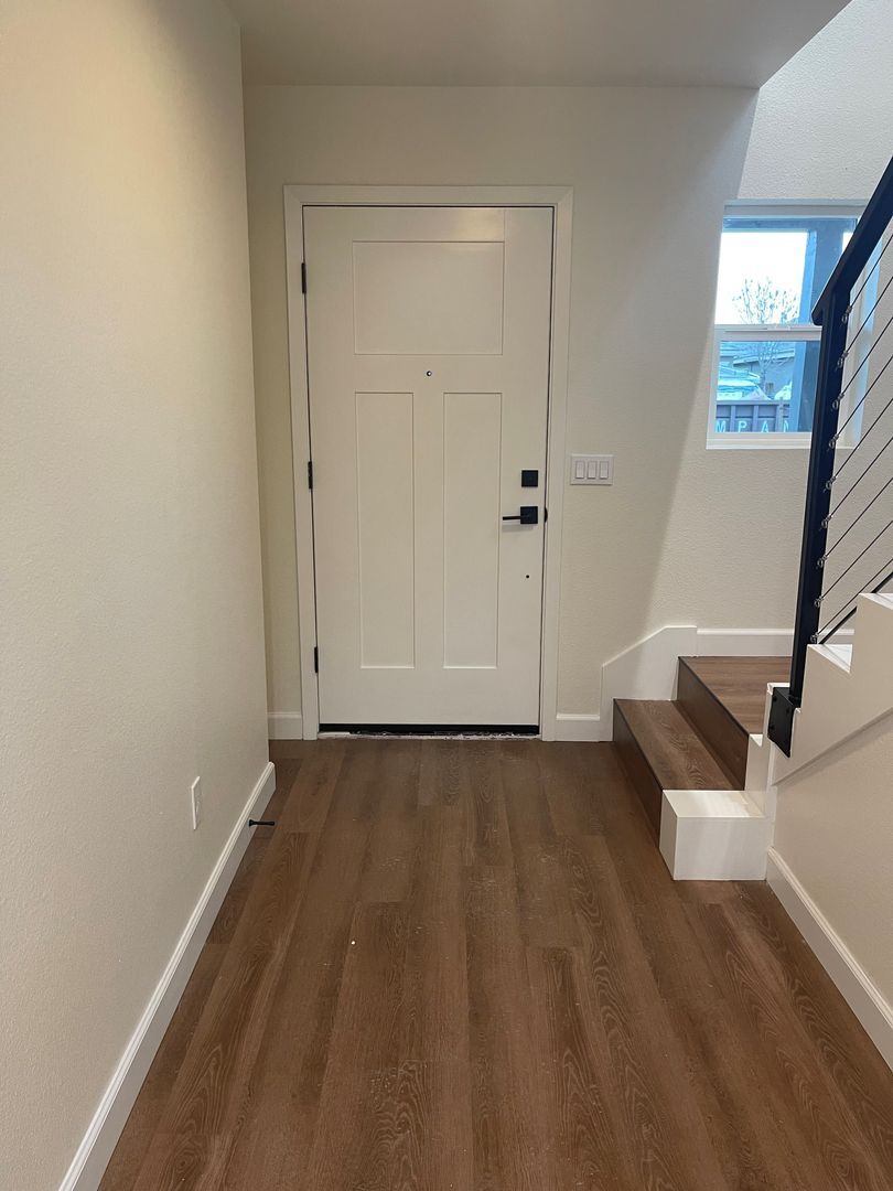 Building Photo - 2047 W Corvina Ave