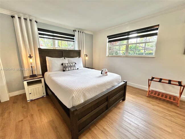 Building Photo - 7999 SW 58th St