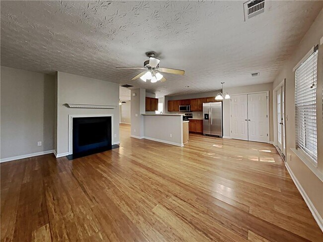 Building Photo - 227 Weatherstone Pointe Dr