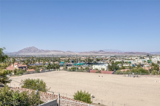 Building Photo - 1701 Duarte Dr