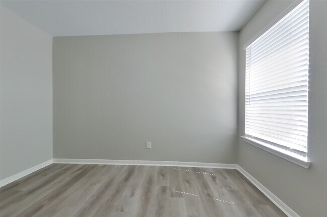 Building Photo - 417 Palomino Stand Dr