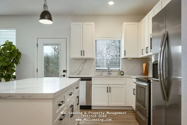 Building Photo - Ayden Place townhomes: $750 Rent Credit - ask us how!