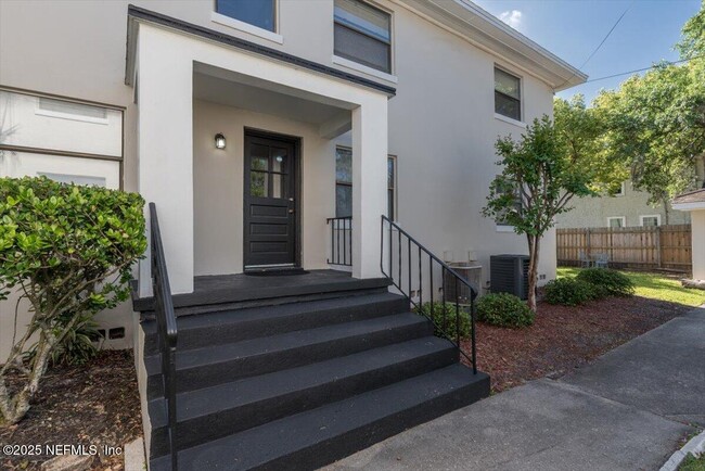 Building Photo - 1612 Flagler Ave