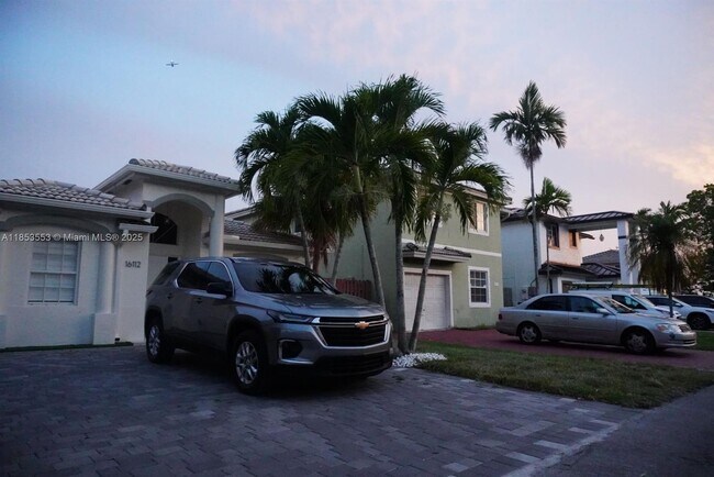 Primary Photo - 16112 SW 104th Terrace