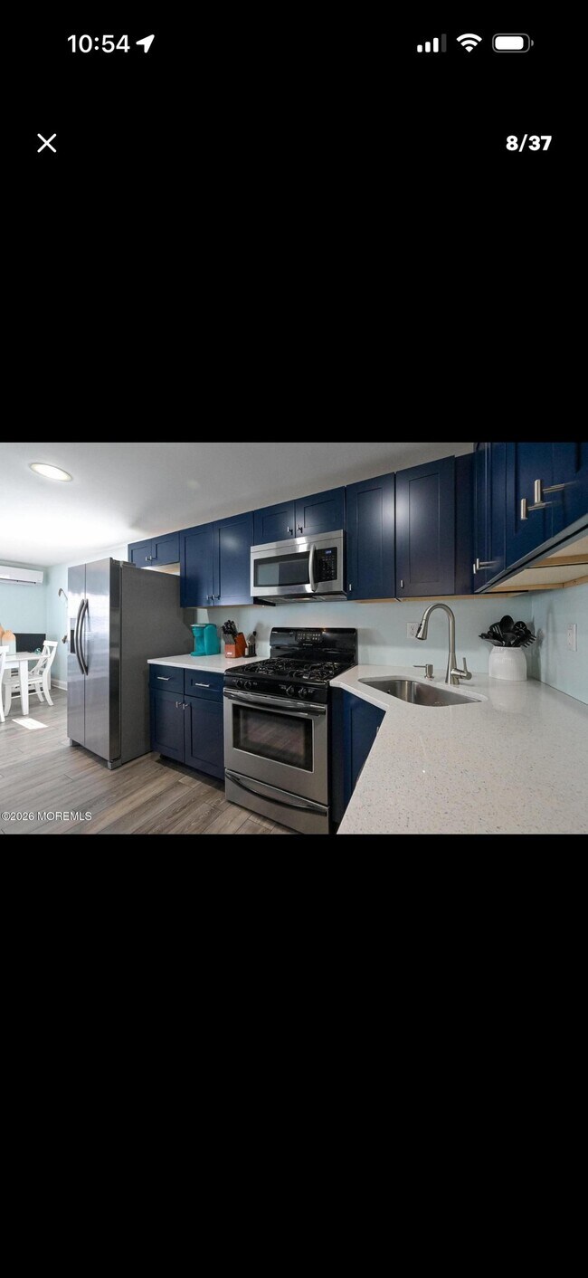 Building Photo - 54 Carteret Ave