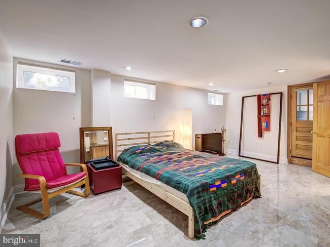 Building Photo - 3629 Ordway St NW