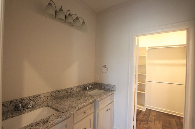 Building Photo - Coming Soon! Luxury 3 Bedroom 2 Bath Townh...