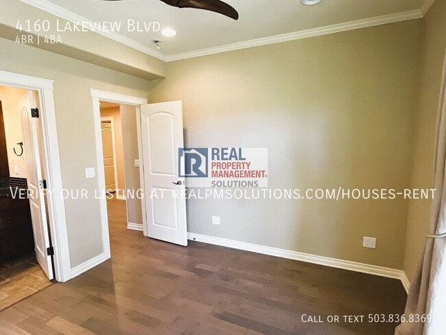 Building Photo - 4160 Lakeview Blvd