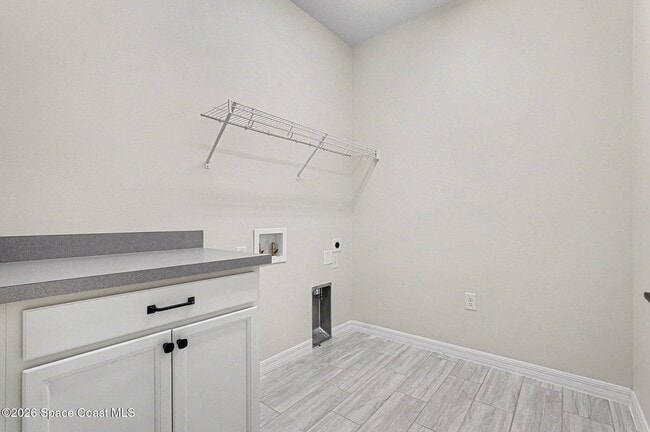 Building Photo - 2588 Pangea Cir