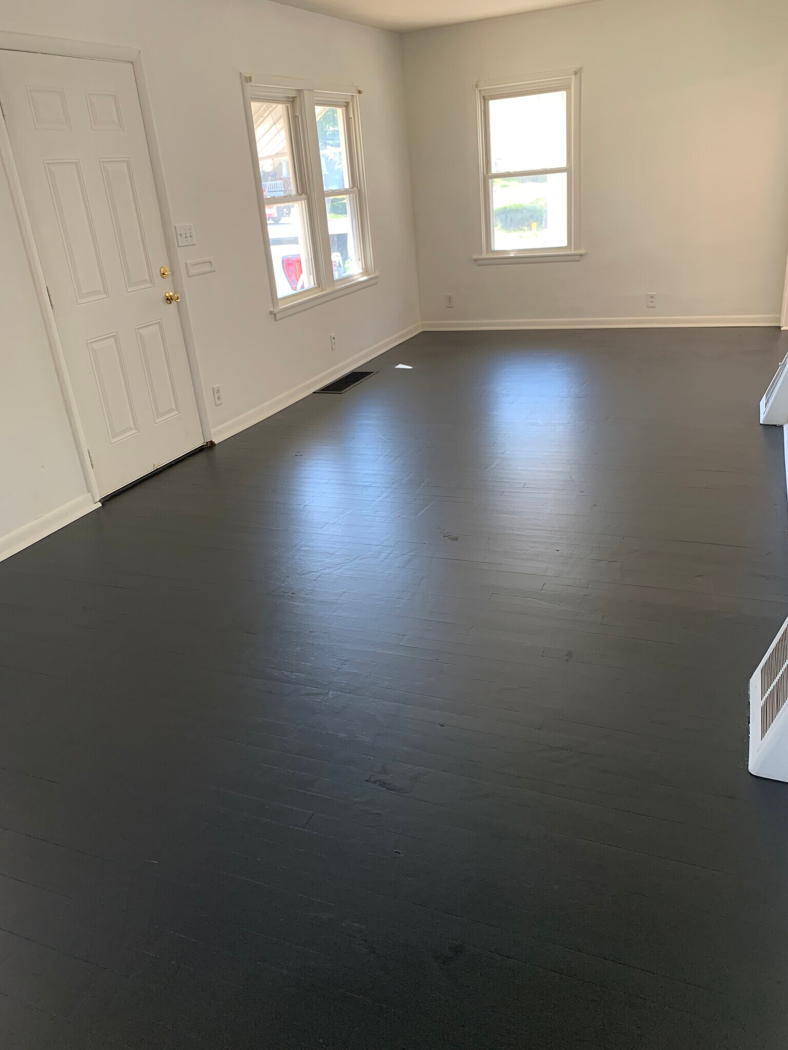 Living Room - 849 S Newton Ave