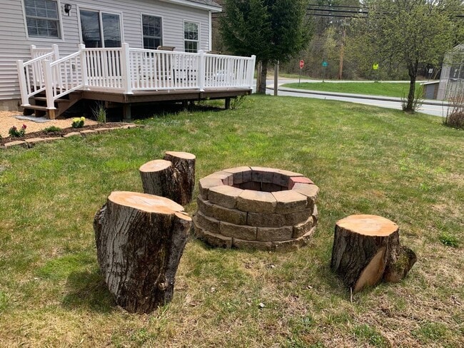 Building Photo - 9 Old Etna Rd