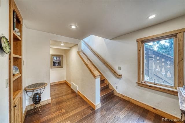Building Photo - 18525 Via Ponderosa Dr