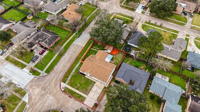 Building Photo - 14142 Rosetta Dr