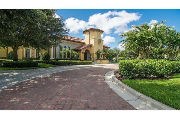 Building Photo - 2924 Lobelia Dr