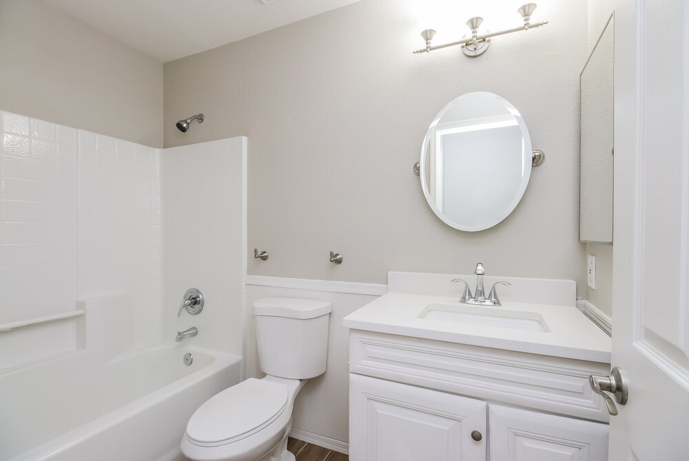 Building Photo - 2415 E Browning Pl