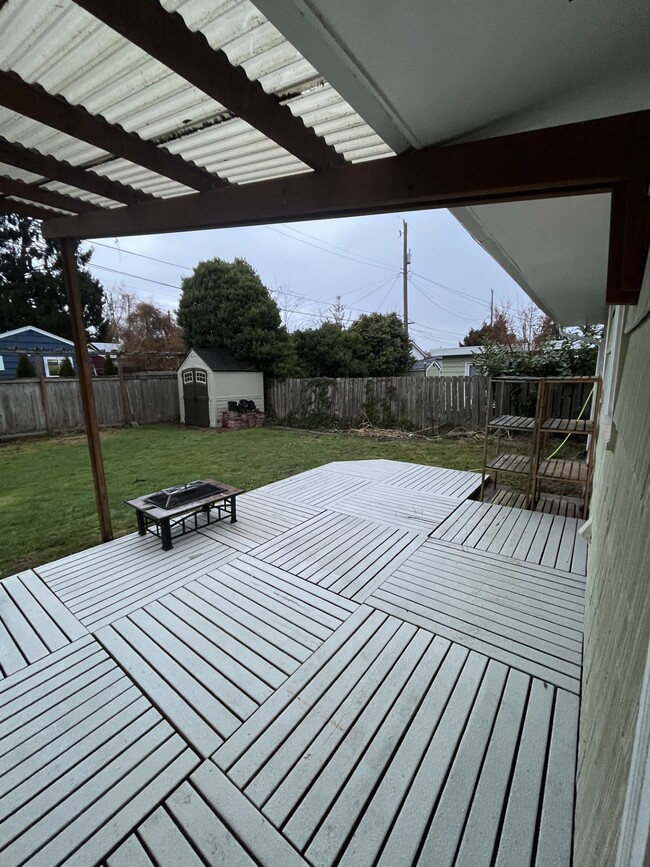 Building Photo - 9339 31st Pl SW