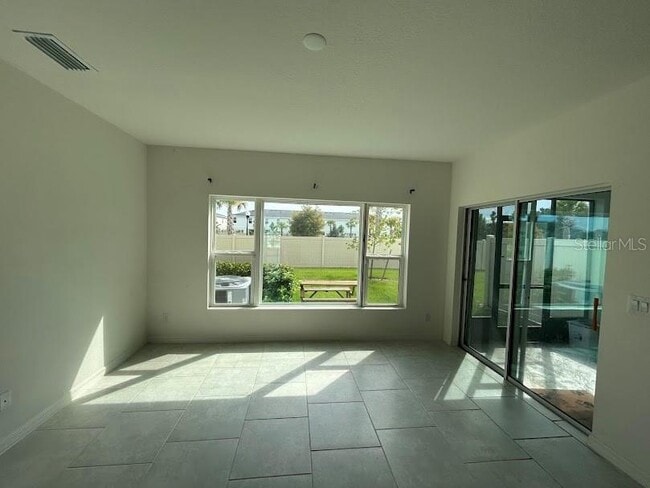 Building Photo - 4907 Conifer Cone Dr